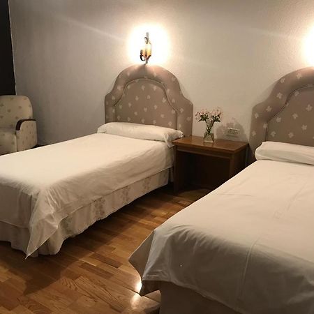 Hotel Las Caldas Las Caldas De Besaya Kültér fotó